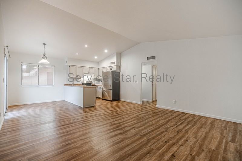 909 W Malibu Dr - Photo 5 of 21