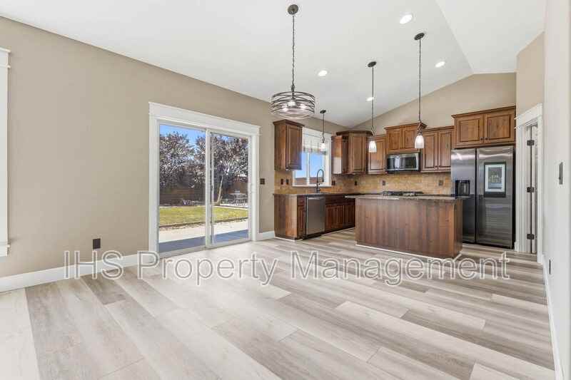 4806 Tamarisk Dr - Photo 5 of 19