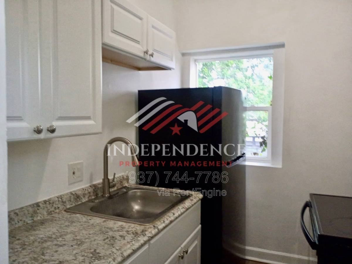 408 N Wayne St #11 - Photo 2 of 10