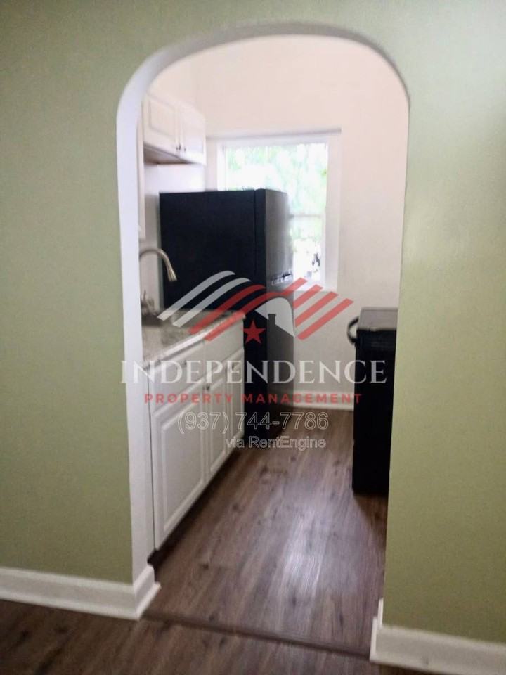 408 N Wayne St #11 - Photo 4 of 10