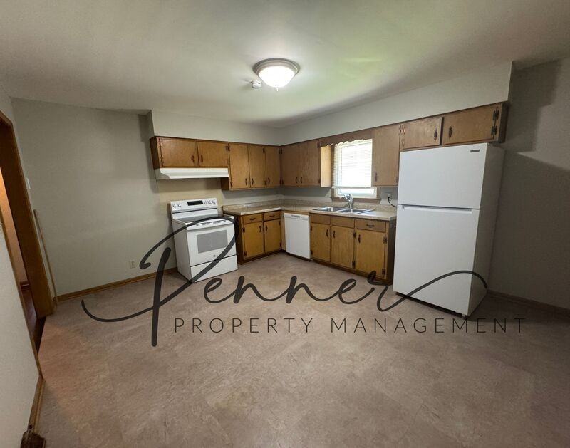 10714 E 19th St S - Photo 5 of 12