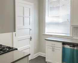 5057 N Damen Ave - Photo 1 of 1