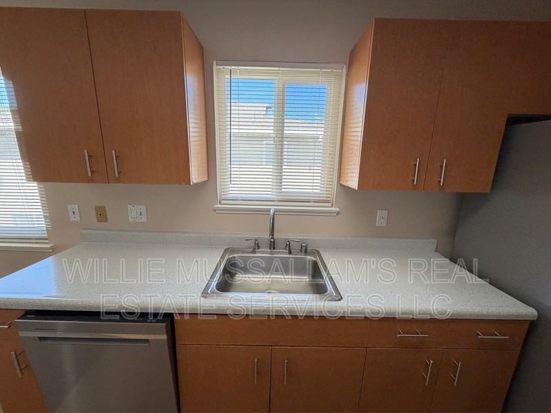 2140 Palisade Ave - Photo 6 of 16