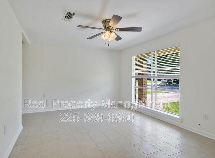 5728 Nashville Ave - Photo 3 of 10