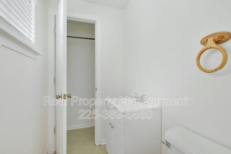 5728 Nashville Ave - Photo 7 of 10