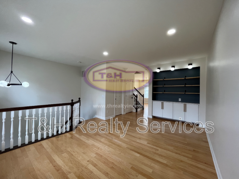 368 Firehouse Pl - Photo 3 of 25