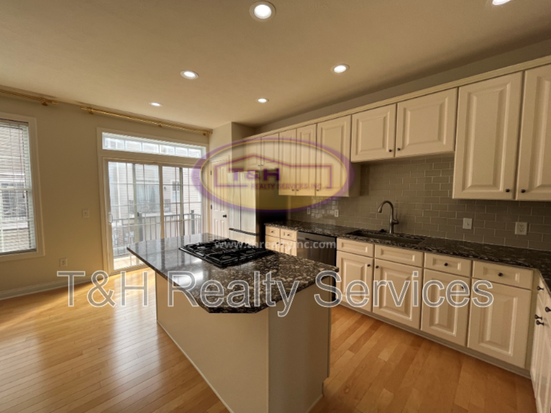 368 Firehouse Pl - Photo 6 of 25