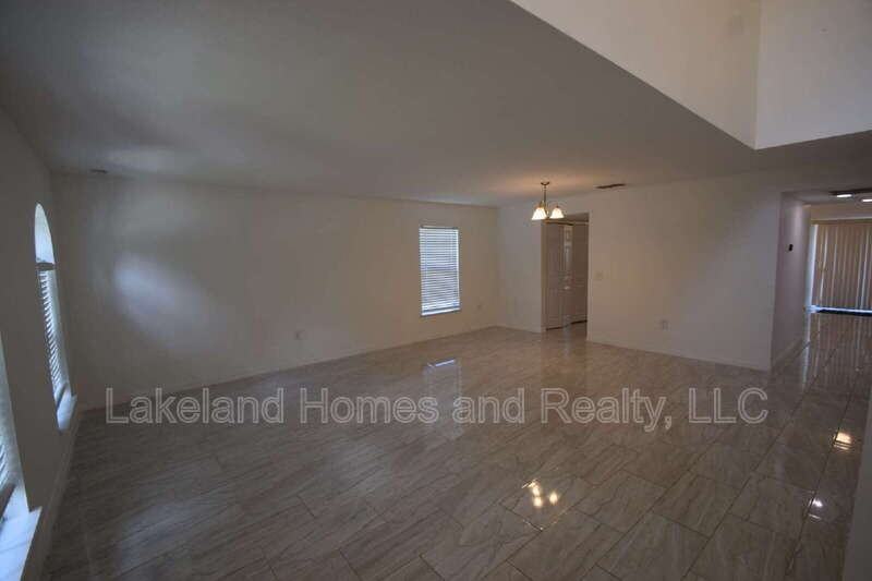 5123 Spanish Oaks Dr - Photo 3 of 31