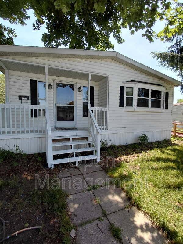 301 Mantle Ave