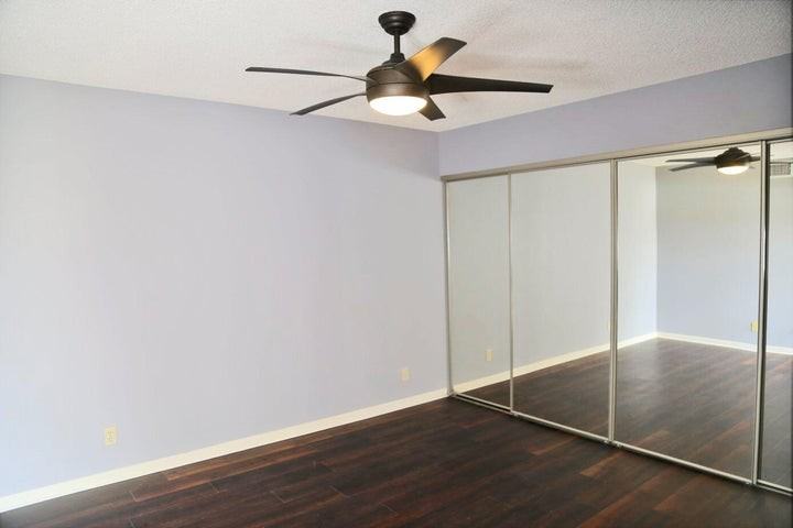 3935 Village Drive - Photo 4 of 8