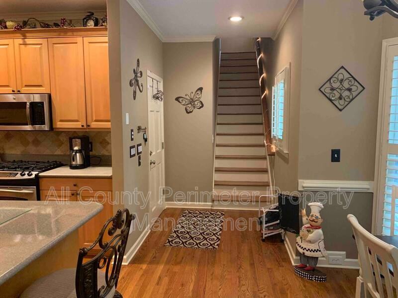 2345 Bray Ct Ne - Photo 6 of 34