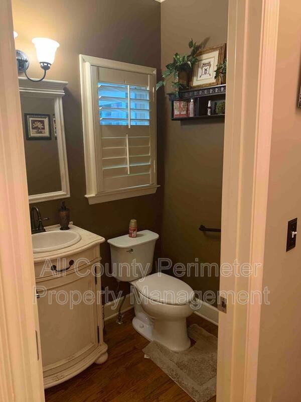 2345 Bray Ct Ne - Photo 7 of 34