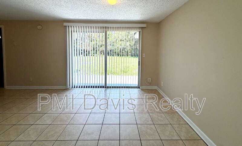 10726 Merida Dr - Photo 4 of 13