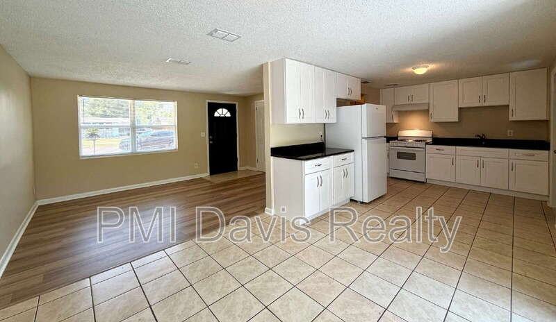 10726 Merida Dr - Photo 5 of 13