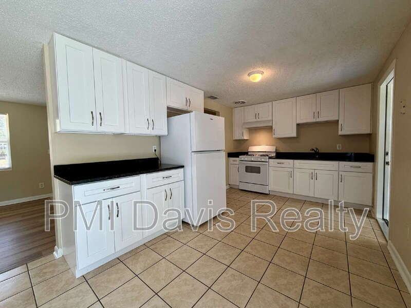 10726 Merida Dr - Photo 6 of 13