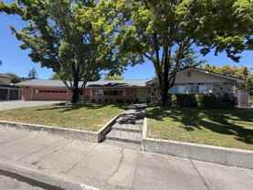 710 Nw Midland Ave - Photo 1 of 1