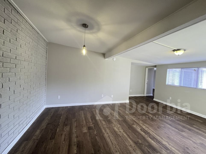 6333 Kimberly Ln - Photo 3 of 20
