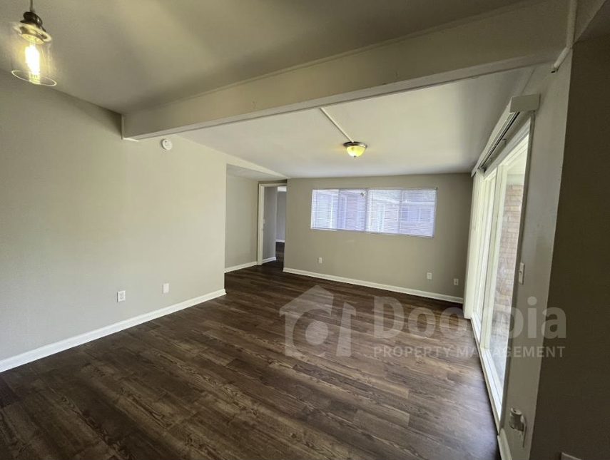 6333 Kimberly Ln - Photo 4 of 20