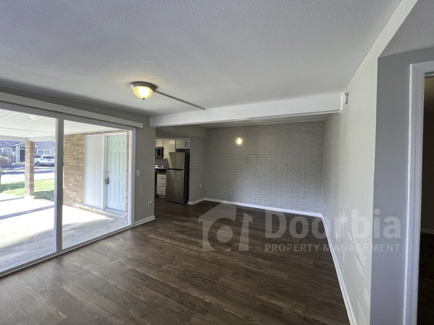 6333 Kimberly Ln - Photo 5 of 20