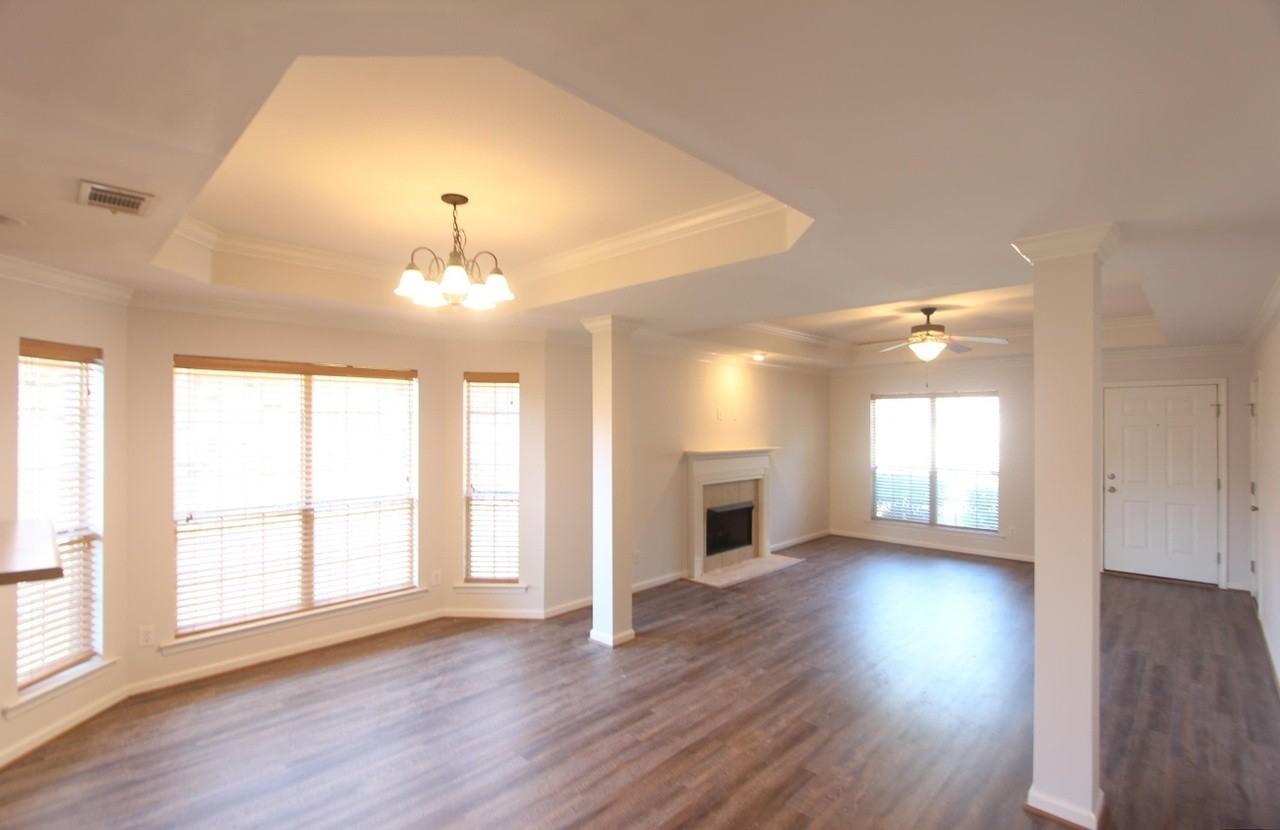 4269 Fieldstone Way - Photo 4 of 16