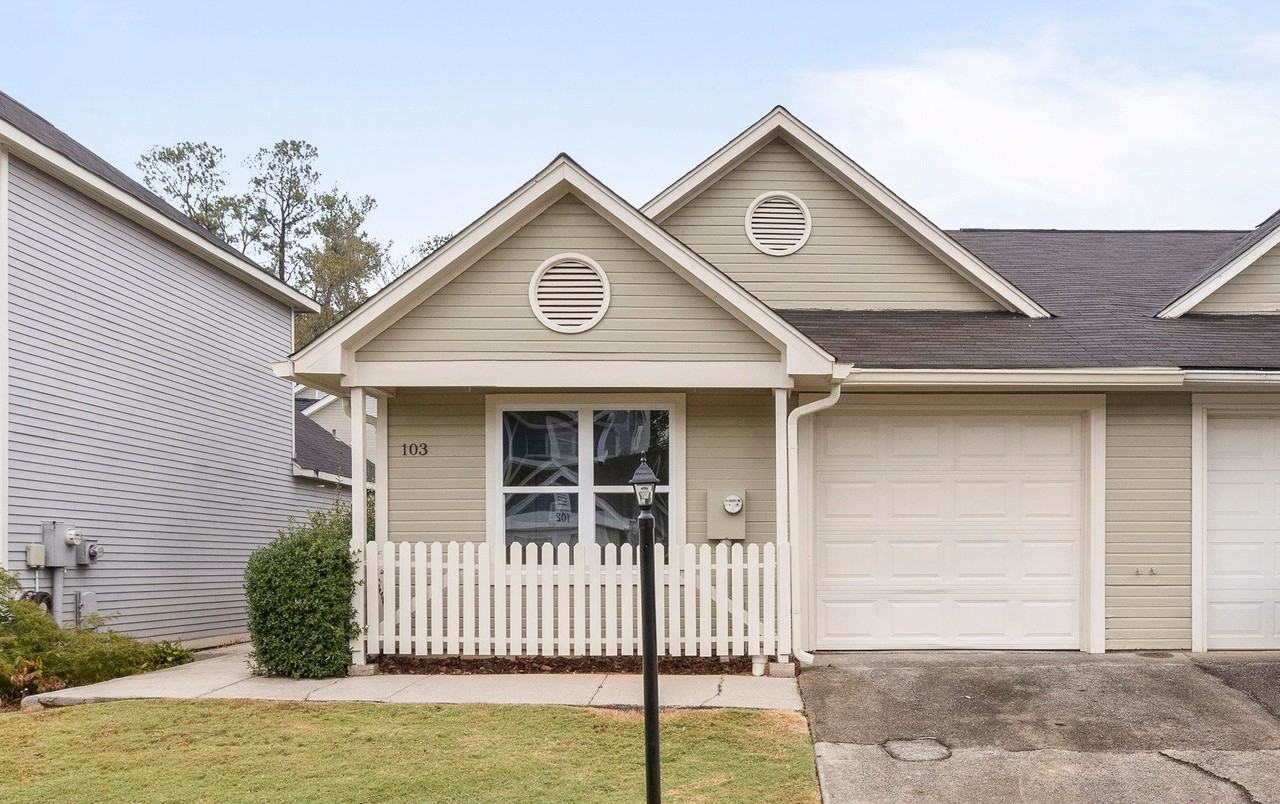 103 Briargate Ln - Photo 2 of 20