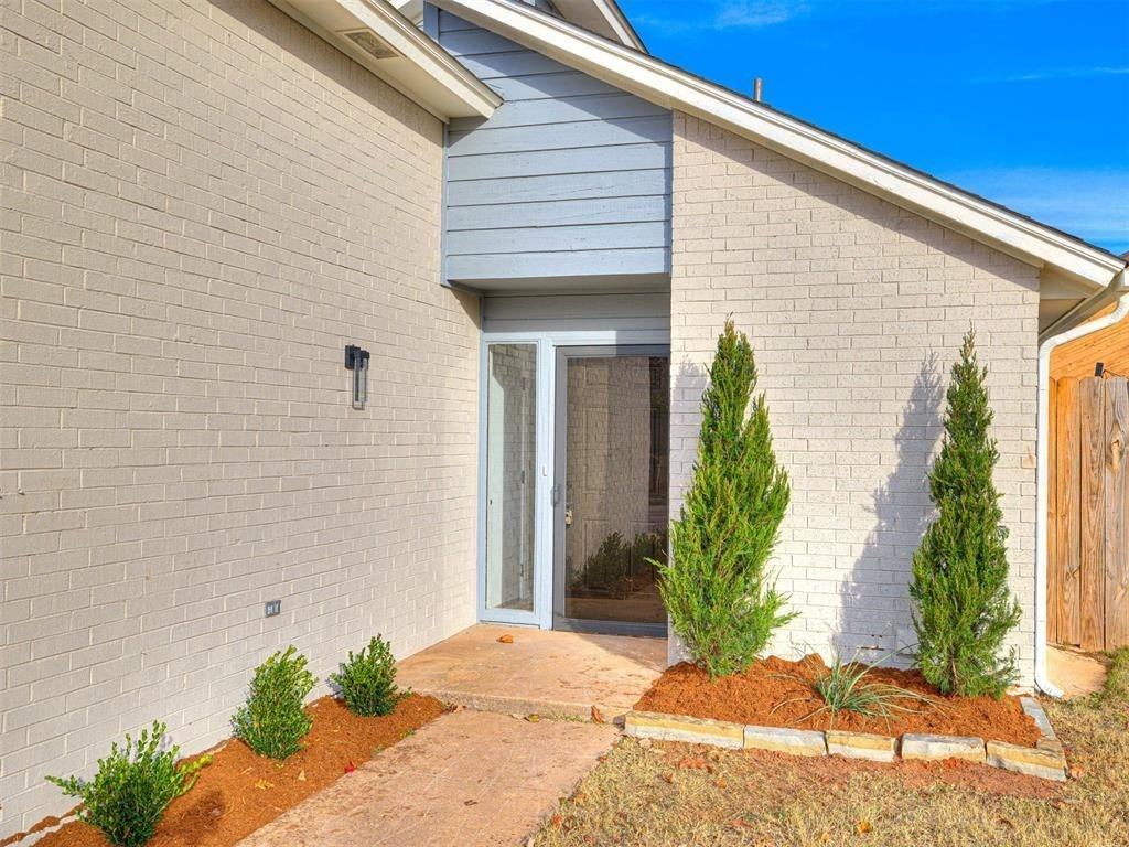 2521 Patti Pl - Photo 2 of 16