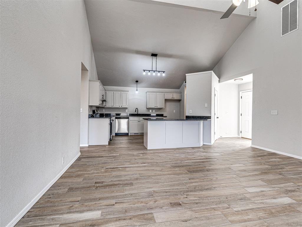 2521 Patti Pl - Photo 6 of 16
