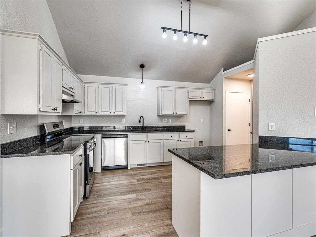 2521 Patti Pl - Photo 7 of 16