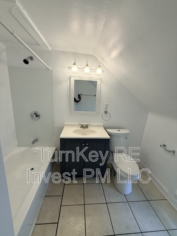 705 North Ave - Photo 6 of 8
