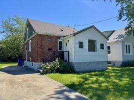 featured image of 1290 Laurendeau Ave
