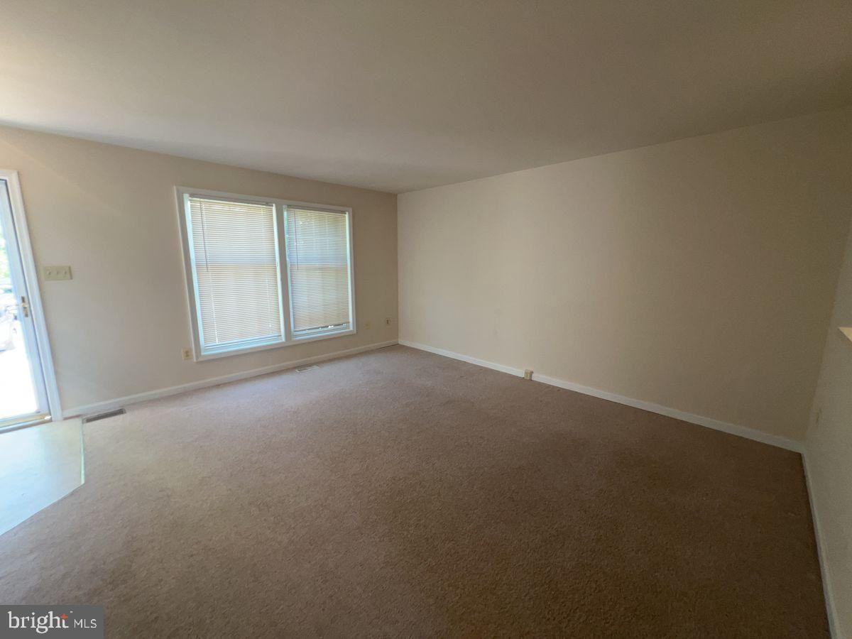 5614 Denton Ct - Photo 3 of 14