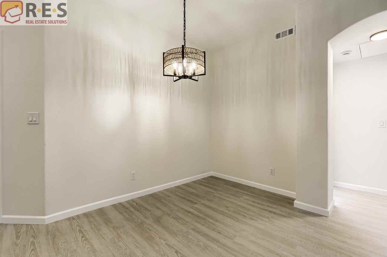 1631 W Canal Cir #832 - Photo 3 of 11