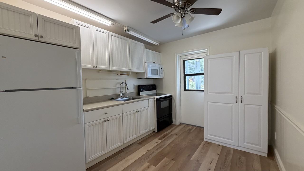 10147 Tramore Ave #A - Photo 3 of 10
