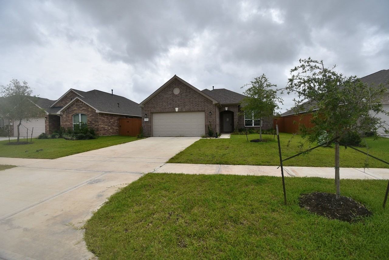 2128 Port Jackson Dr - Photo 4 of 43