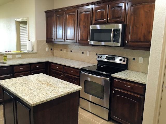 1401 Elkford Ln - Photo 3 of 9
