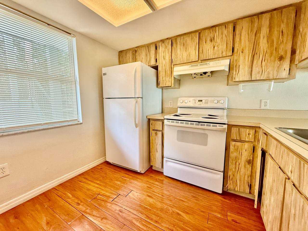 5024 Terrace Palms Cir #101 - Photo 2 of 15