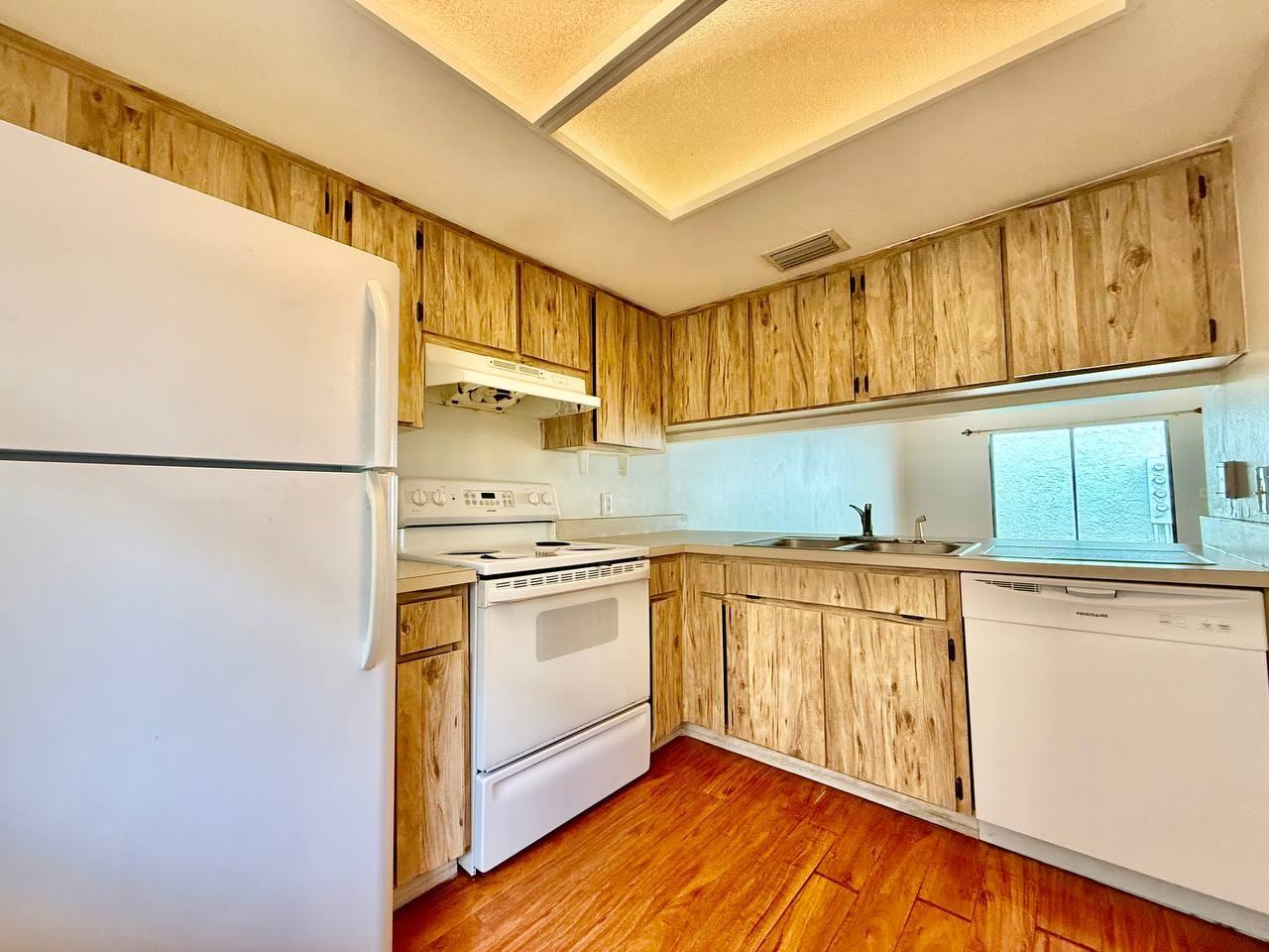 5024 Terrace Palms Cir #101 - Photo 3 of 15