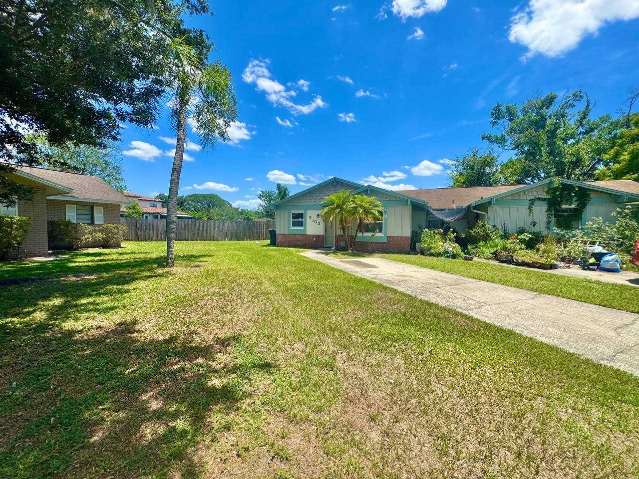5102 Lawnton Ct - Photo 4 of 41