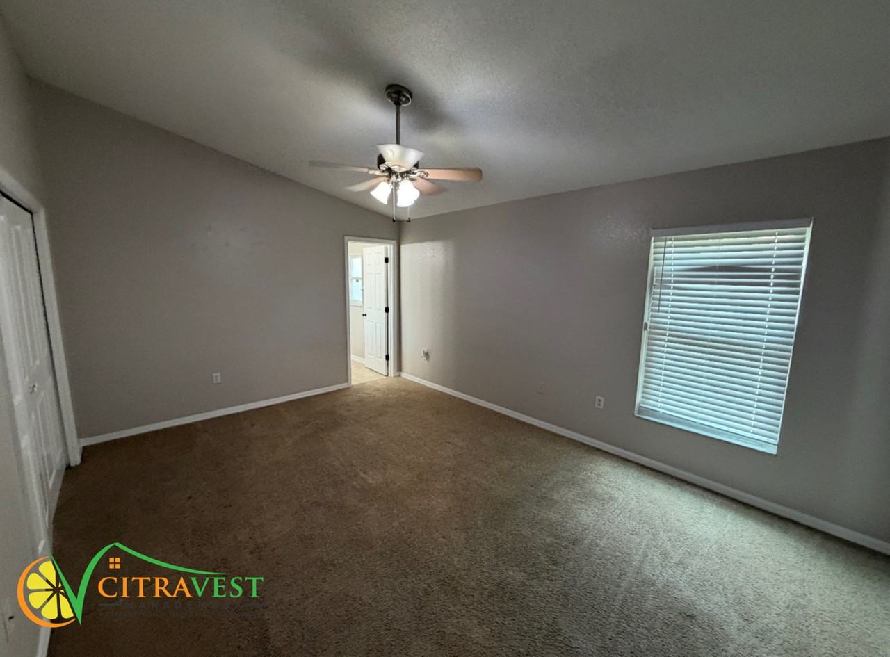 144 Kings Pond Ave - Photo 6 of 11