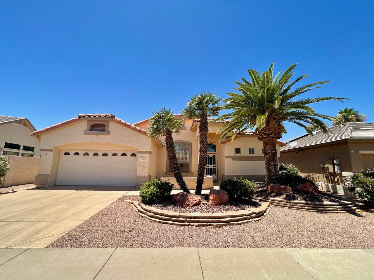 17806 N Becke Ln - Photo 3 of 50