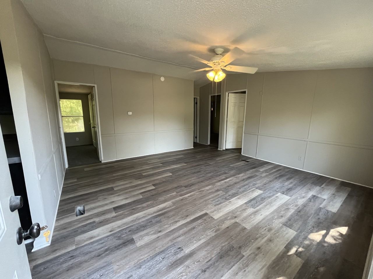 137 Park West Ct - Photo 3 of 50