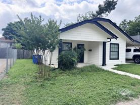 406 Lansing St - Photo 1 of 1