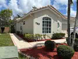 featured image of 750 Via Toscana