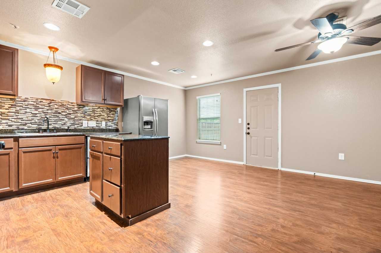 10001 Panther Way #206 - Photo 7 of 23