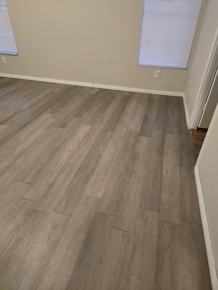 Windy Ln #1320 - Photo 4 of 6