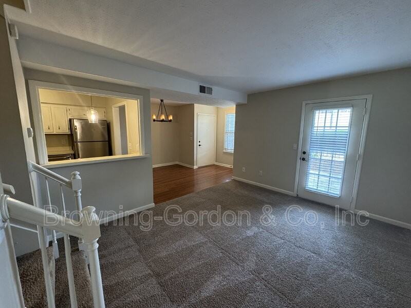 430 Stewarts Ferry Pike - Photo 3 of 12
