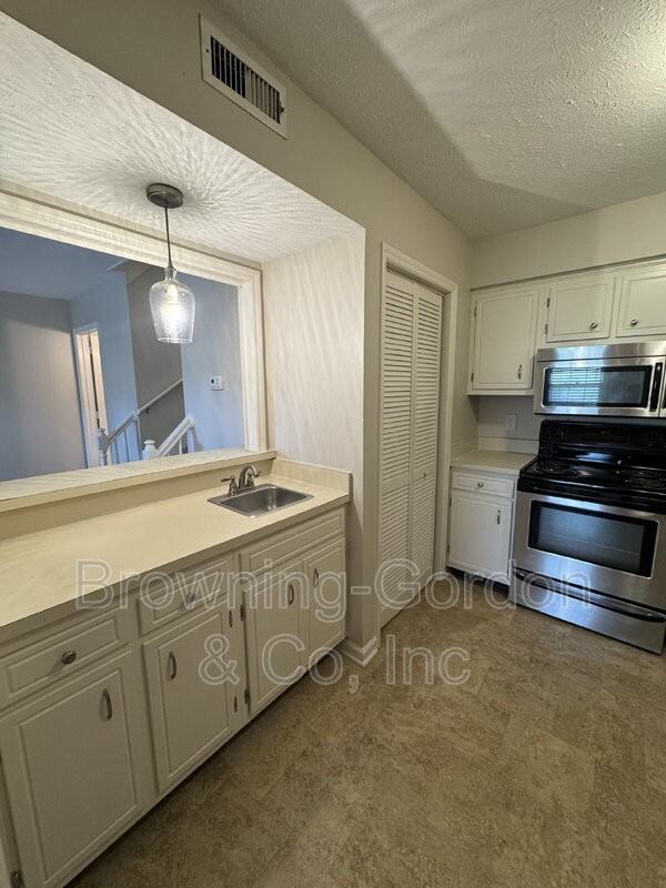 430 Stewarts Ferry Pike - Photo 4 of 12