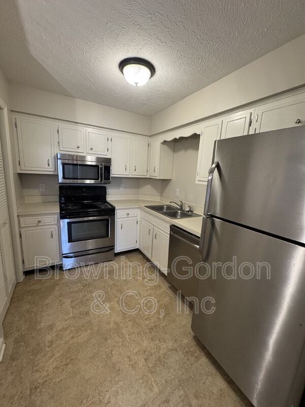 430 Stewarts Ferry Pike - Photo 5 of 12