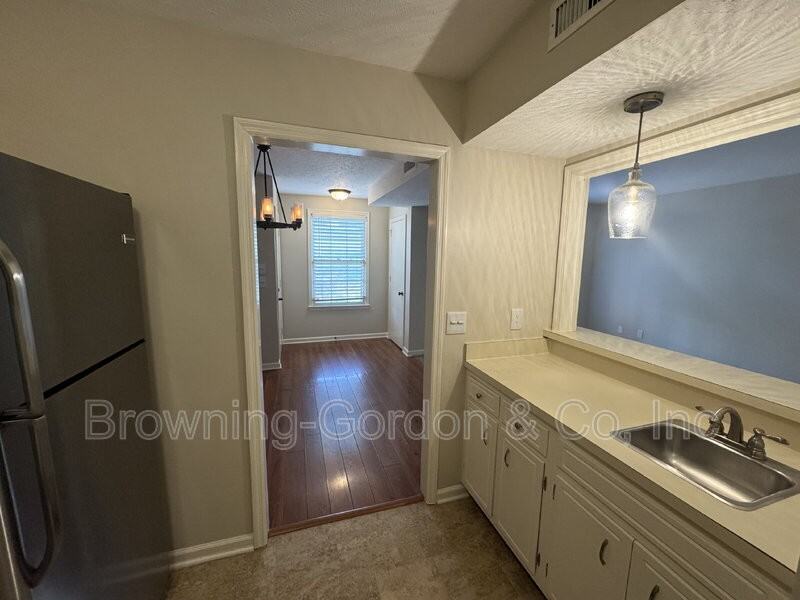 430 Stewarts Ferry Pike - Photo 7 of 12