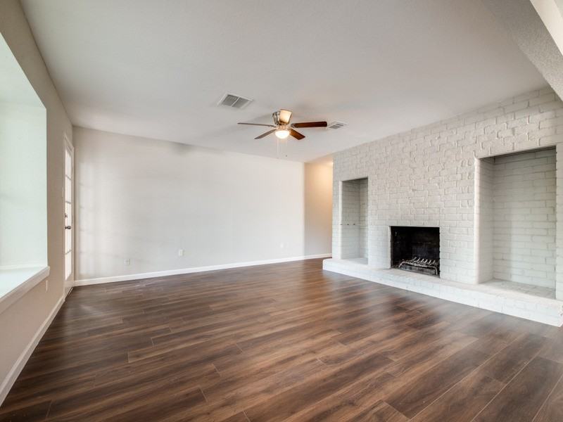 287 Eldon St - Photo 4 of 25